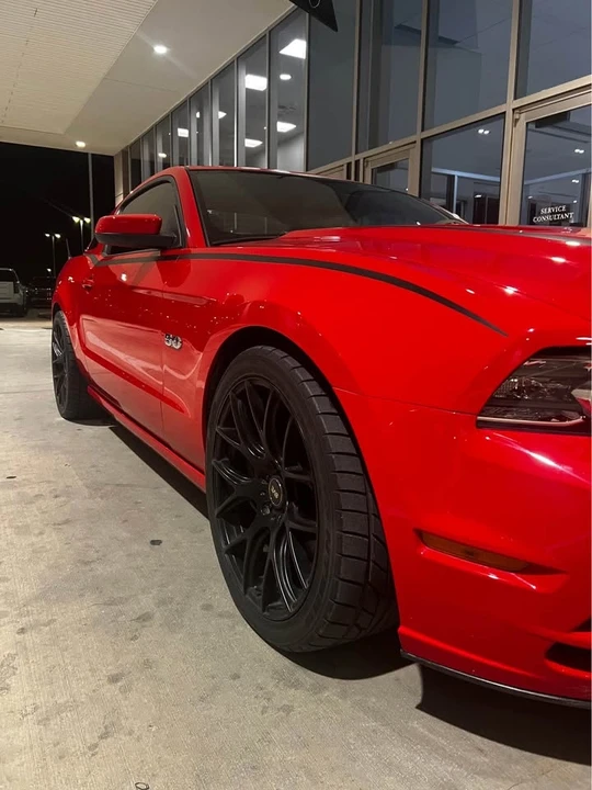 2013 Ford S197 Mustang - Image 3 of 12