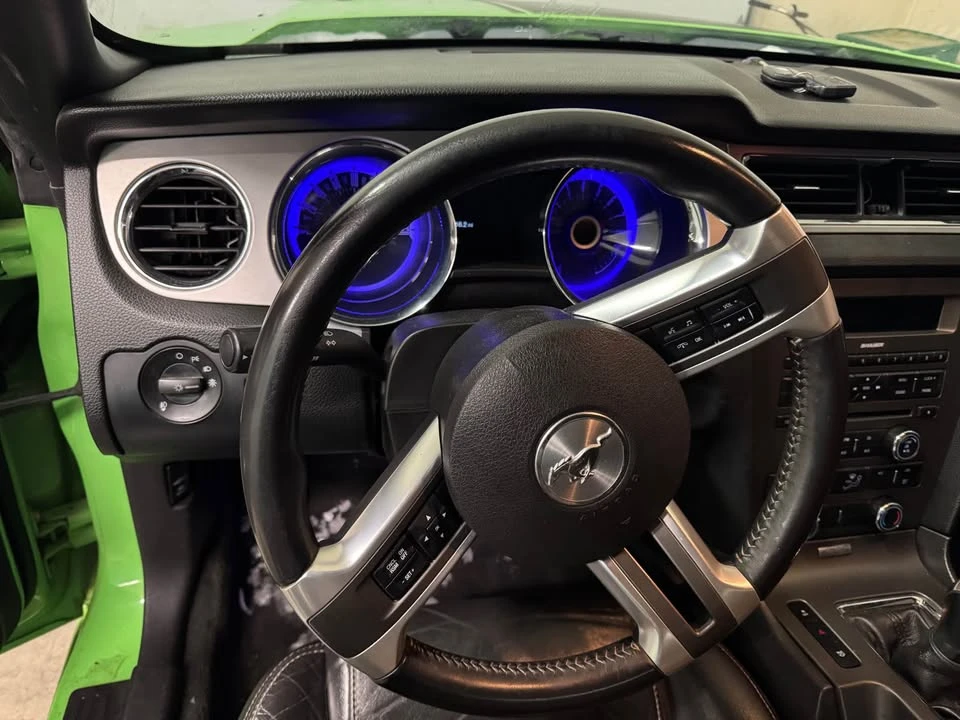 2013 Ford S197 Mustang - Image 2 of 17