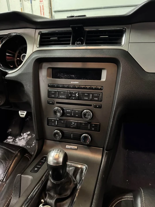 2013 Ford S197 Mustang - Image 11 of 17