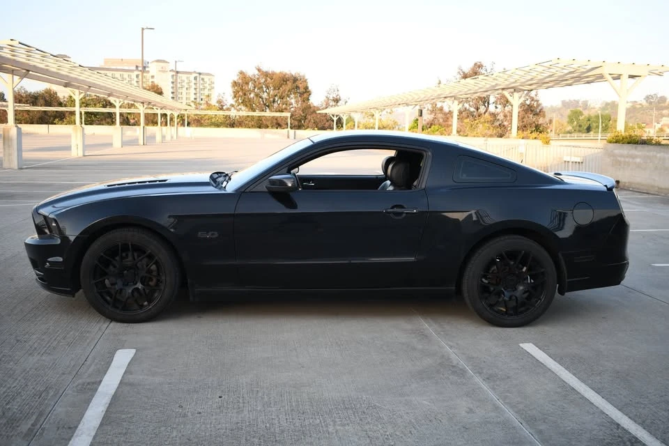 2013 Ford S197 Mustang GT - Image 6 of 12