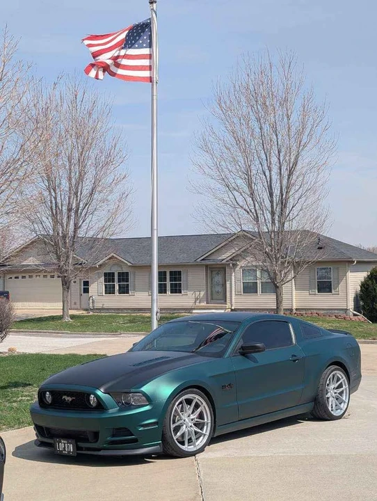 2013 Ford S197 Mustang GT - Image 4 of 8