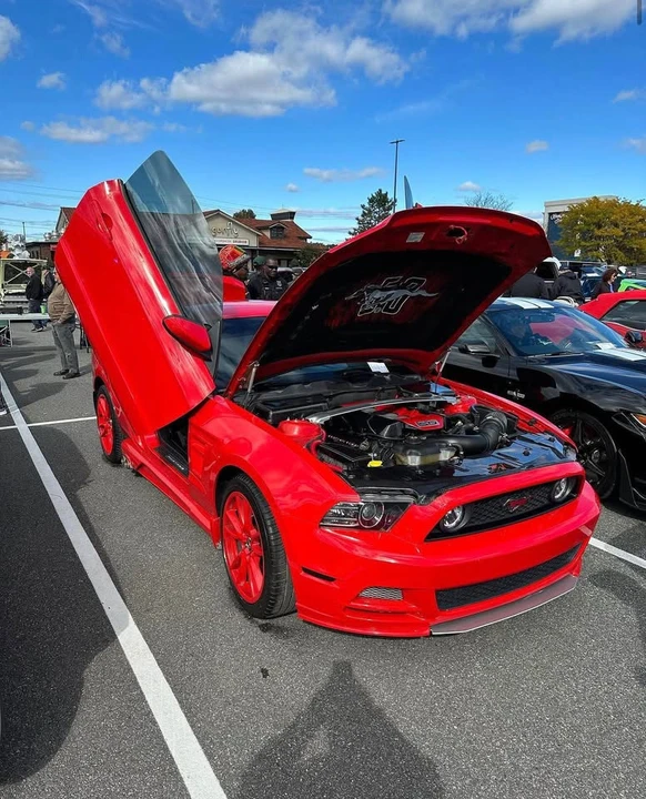 2013 Ford S197 Mustang GT - Image 5 of 5