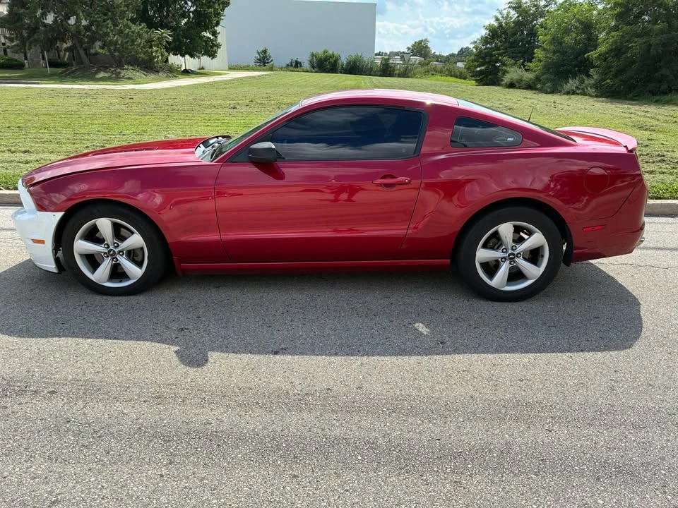 2013 Ford S197 Mustang GT - Image 6 of 14