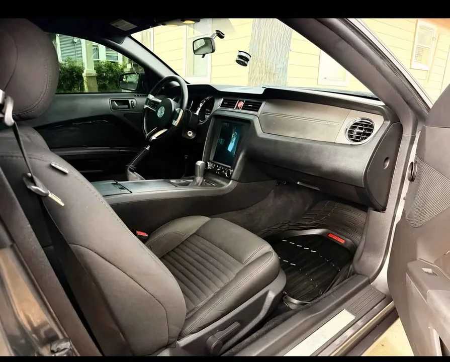 2013 Ford S197 Mustang GT - Image 7 of 11
