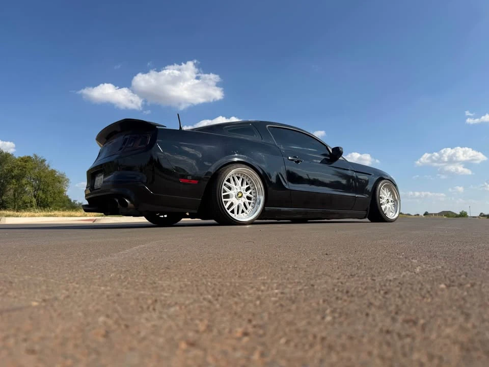 2013 Ford S197 Mustang GT - Image 2 of 11