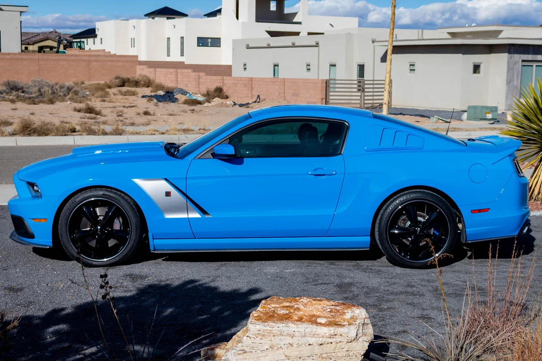 2013 Ford S197 Mustang - Image 3 of 31