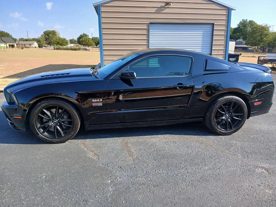 2013 Ford S197 Mustang GT - Image 2 of 9