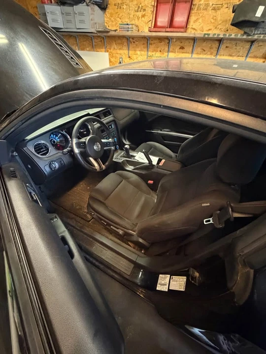 2013 Ford S197 Mustang GT - Image 3 of 3