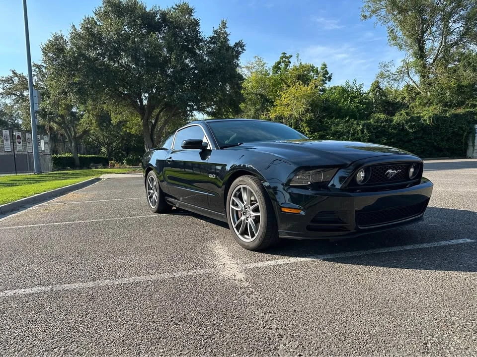 2013 Ford S197 Mustang GT - Image 8 of 17