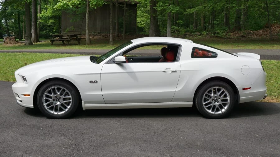 2013 Ford S197 Mustang GT - Image 5 of 31