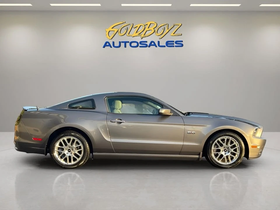 2013 Ford S197 Mustang - Image 2 of 20