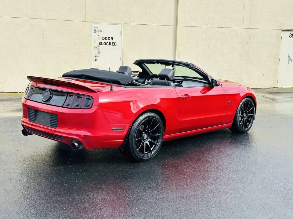 2013 Ford S197 Mustang - Image 9 of 21