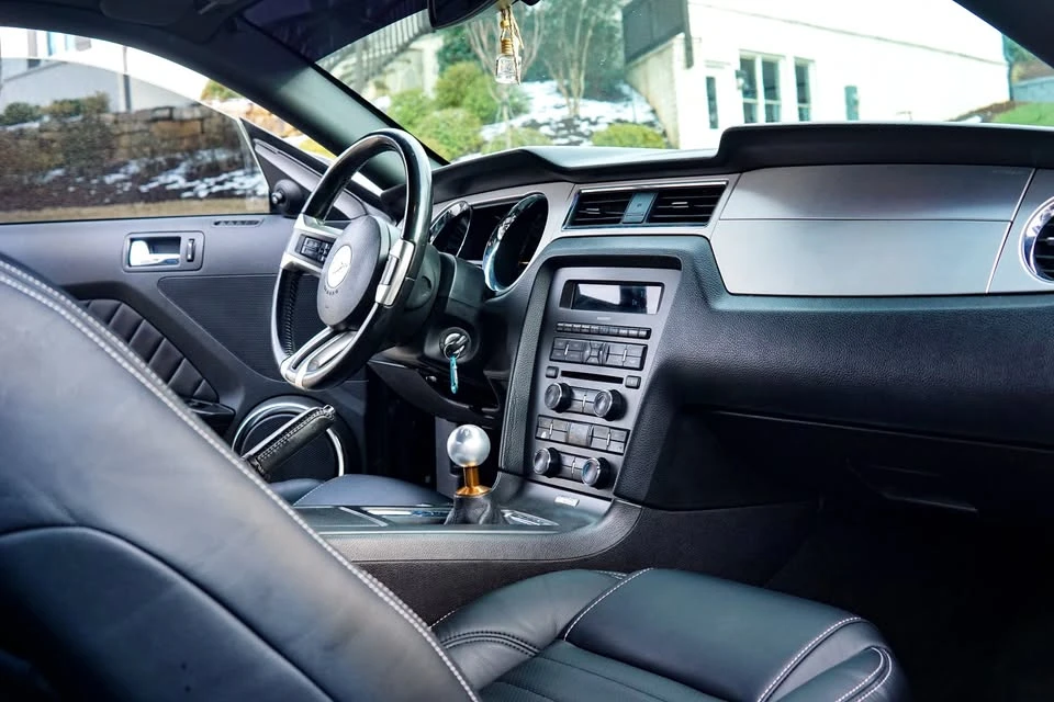 2013 Ford S197 Mustang GT - Image 16 of 18