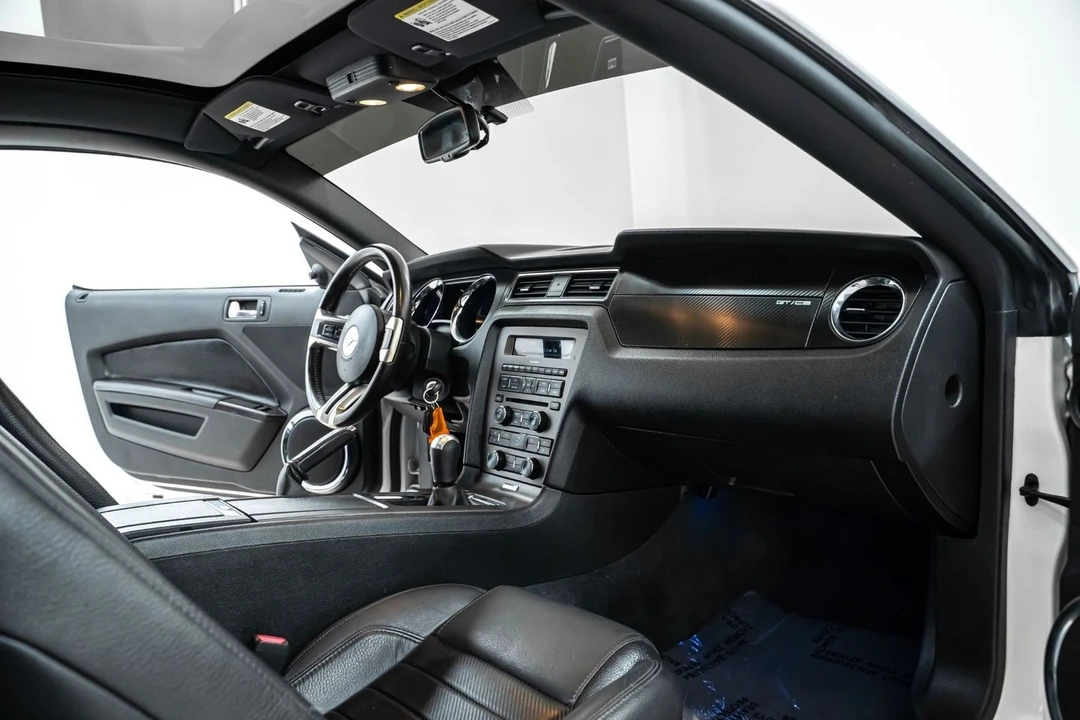 2013 Ford S197 Mustang GT - Image 25 of 31