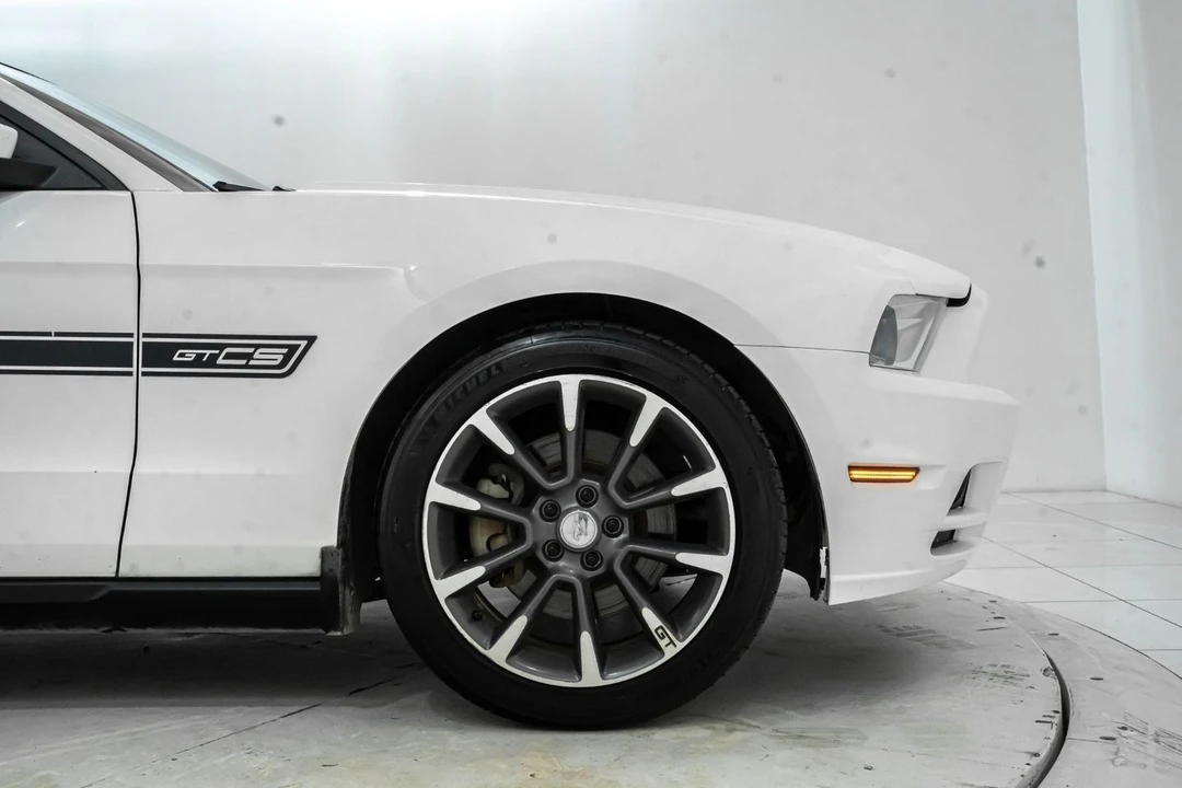 2013 Ford S197 Mustang GT - Image 15 of 31