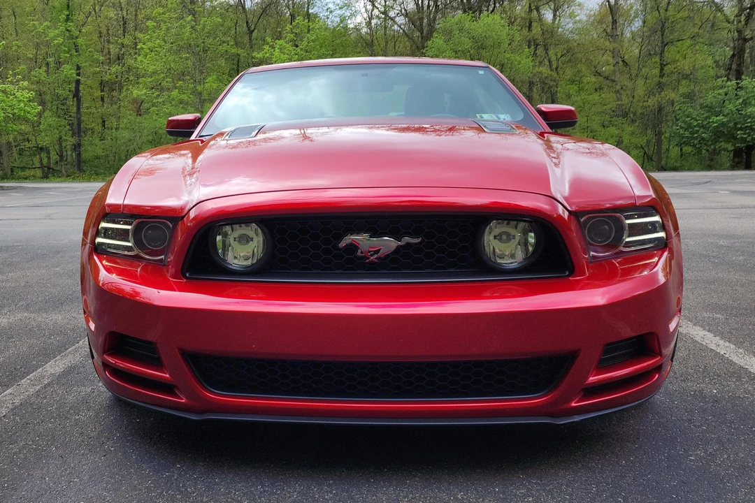 2013 Ford S197 Mustang - Image 2 of 31