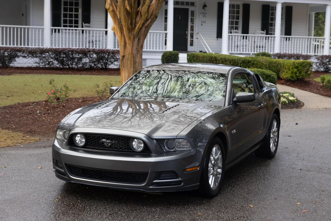 2013 Ford S197 Mustang - Image 8 of 31
