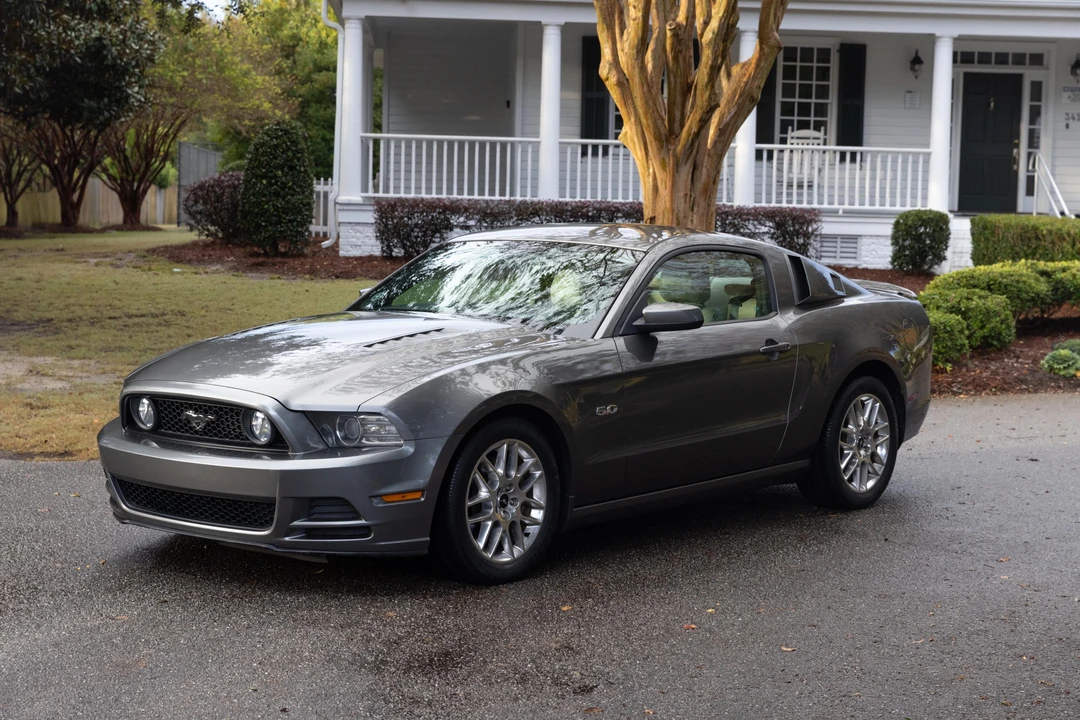 2013 Ford S197 Mustang - Image 9 of 31