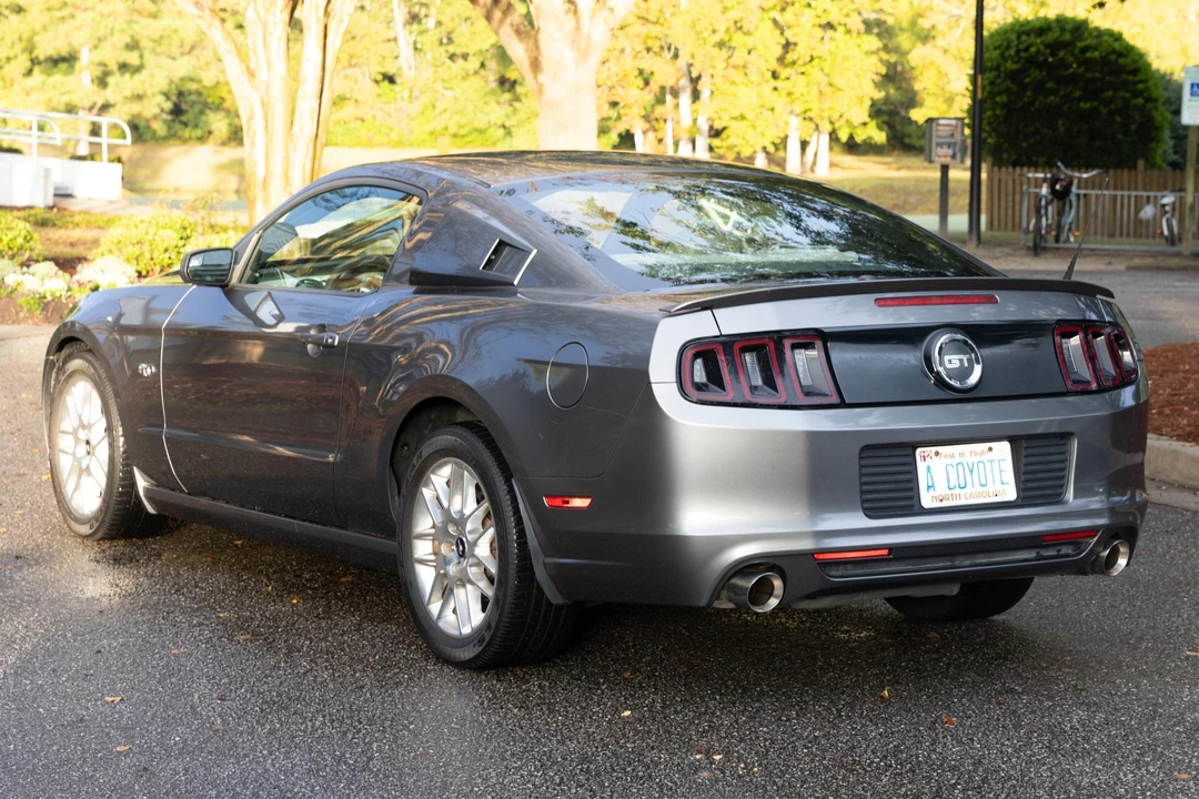 2013 Ford S197 Mustang - Image 4 of 31