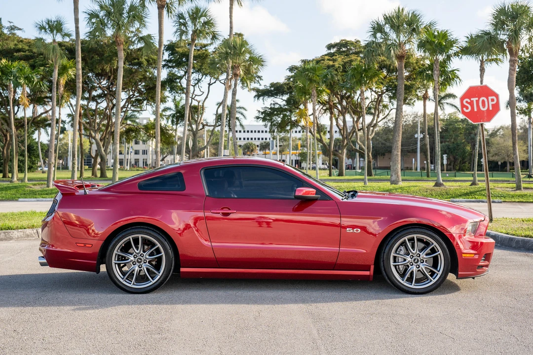 2013 Ford S197 Mustang - Image 3 of 31