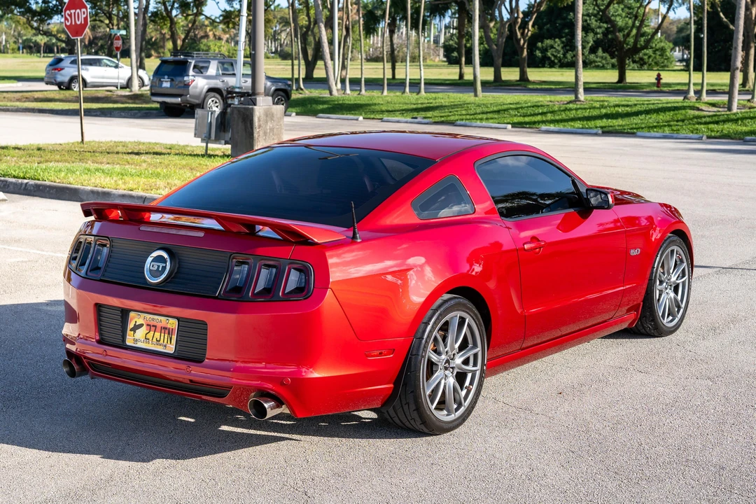 2013 Ford S197 Mustang - Image 13 of 31