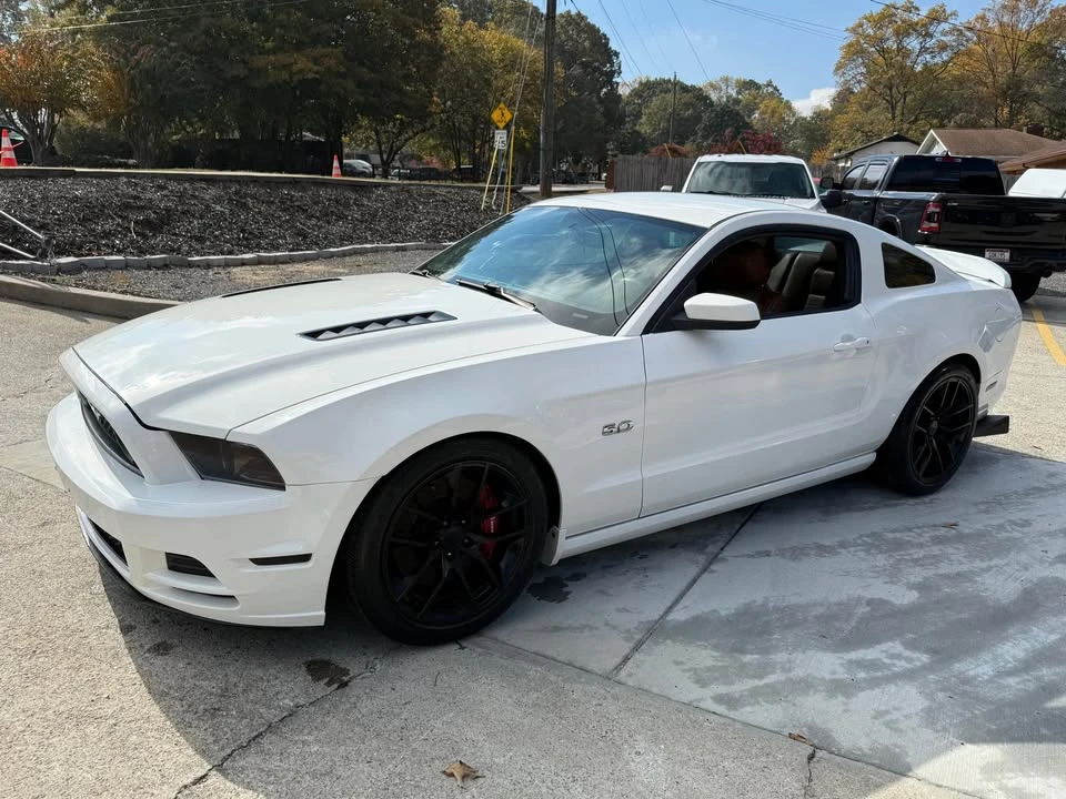 2013 Ford S197 Mustang - Image 2 of 20