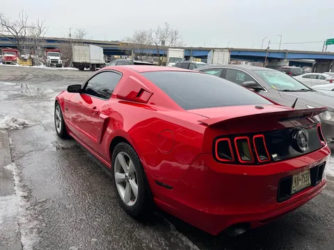 2013 Ford Mustang GT Premium Coupe