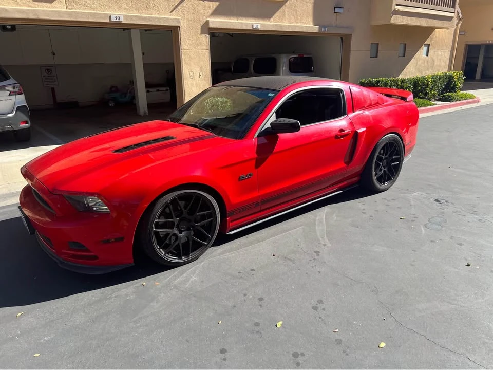 2013 Ford S197 Mustang - Image 2 of 9
