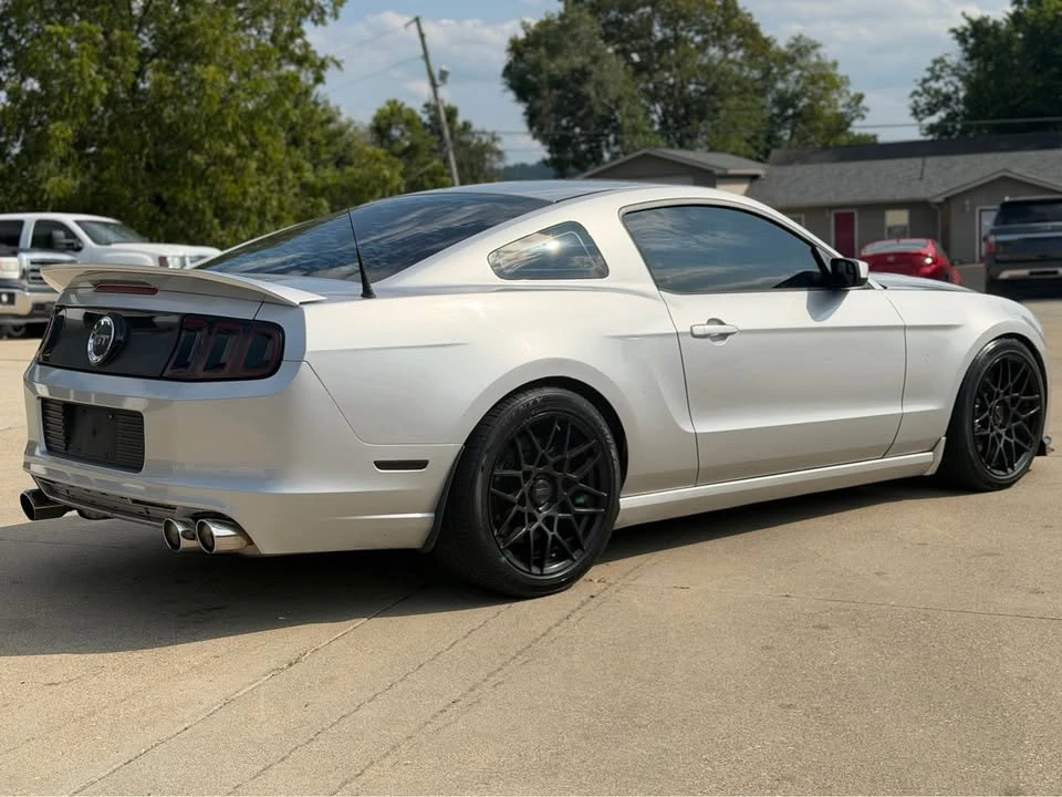 2013 Ford S197 Mustang GT - Image 2 of 6
