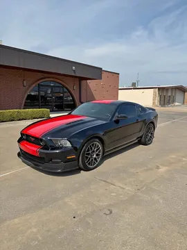 2013 Ford Mustang GT Premium Coupe 2D
