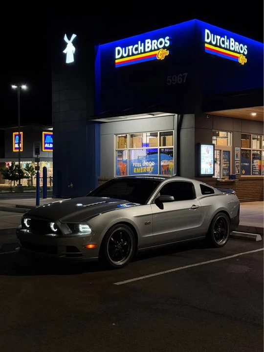 2013 Ford S197 Mustang GT - Image 2 of 9