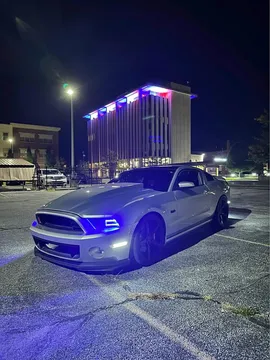 2013 Ford Mustang GT Premium Coupe 2D