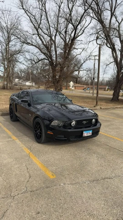 2013 Ford S197 Mustang GT - Image 3 of 5