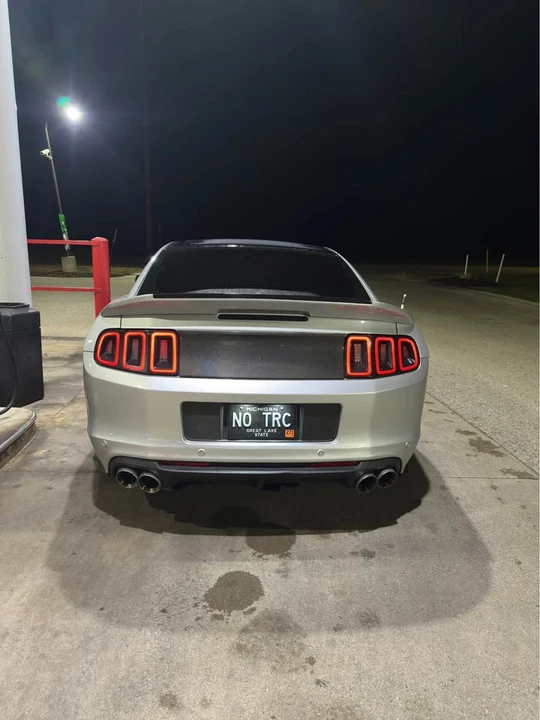 2013 Ford S197 Mustang GT - Image 10 of 12