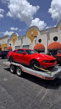 2013 Ford Mustang GT Premium Coupe 2D