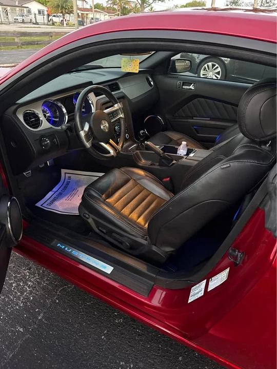2013 Ford S197 Mustang GT - Image 7 of 11