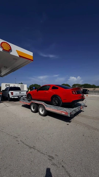 2013 Ford S197 Mustang GT - Image 2 of 8