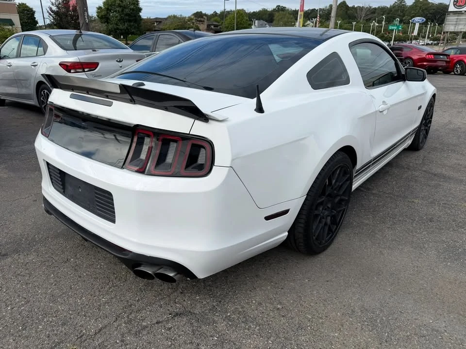 2013 Ford S197 Mustang GT - Image 7 of 16
