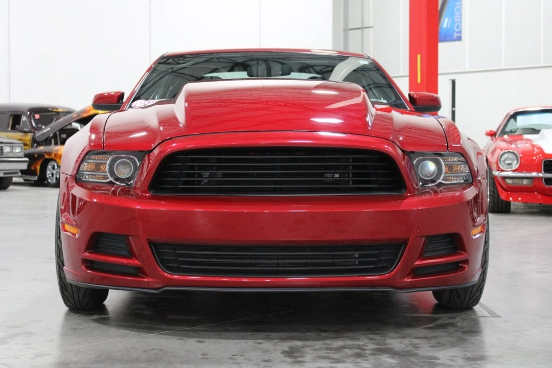 2013 Ford S197 Mustang - Image 2 of 12
