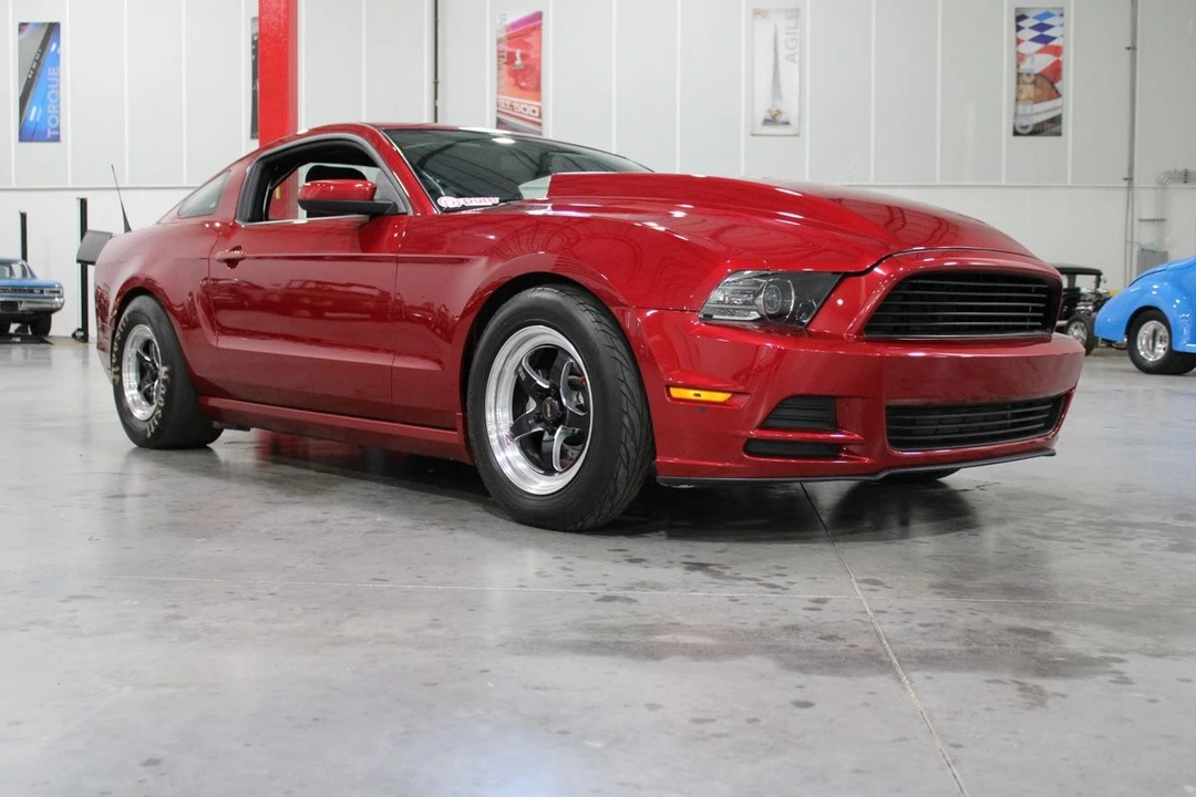 2013 Ford S197 Mustang - Image 8 of 12