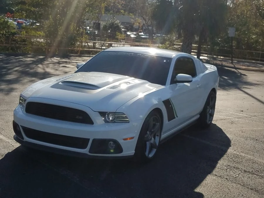 2013 Ford S197 Mustang - Image 1 of 12
