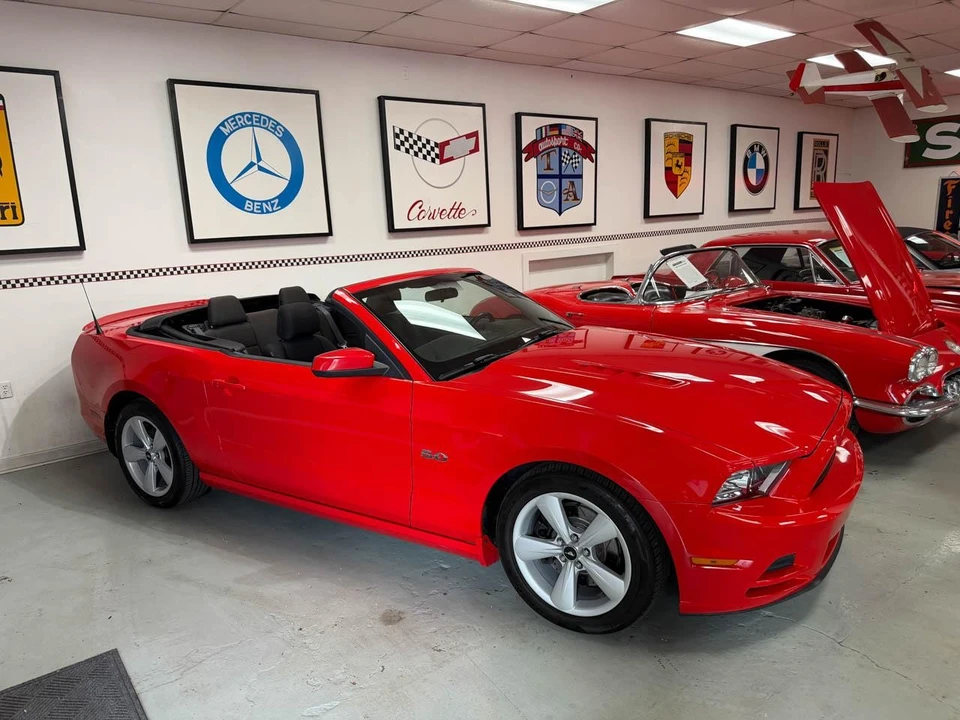 2013 Ford S197 Mustang GT - Image 3 of 31