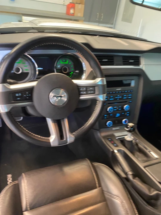 2013 Ford S197 Mustang GT - Image 21 of 28
