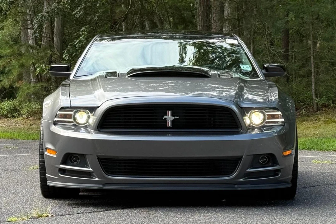 2013 Ford S197 Mustang - Image 2 of 31