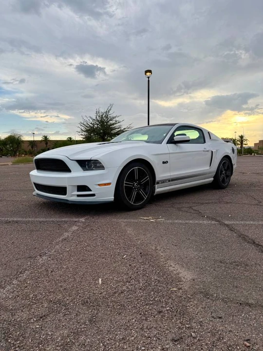 2013 Ford S197 Mustang GT - Image 2 of 15