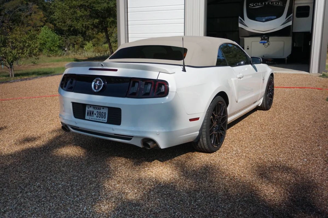 2013 Ford S197 Mustang - Image 9 of 24