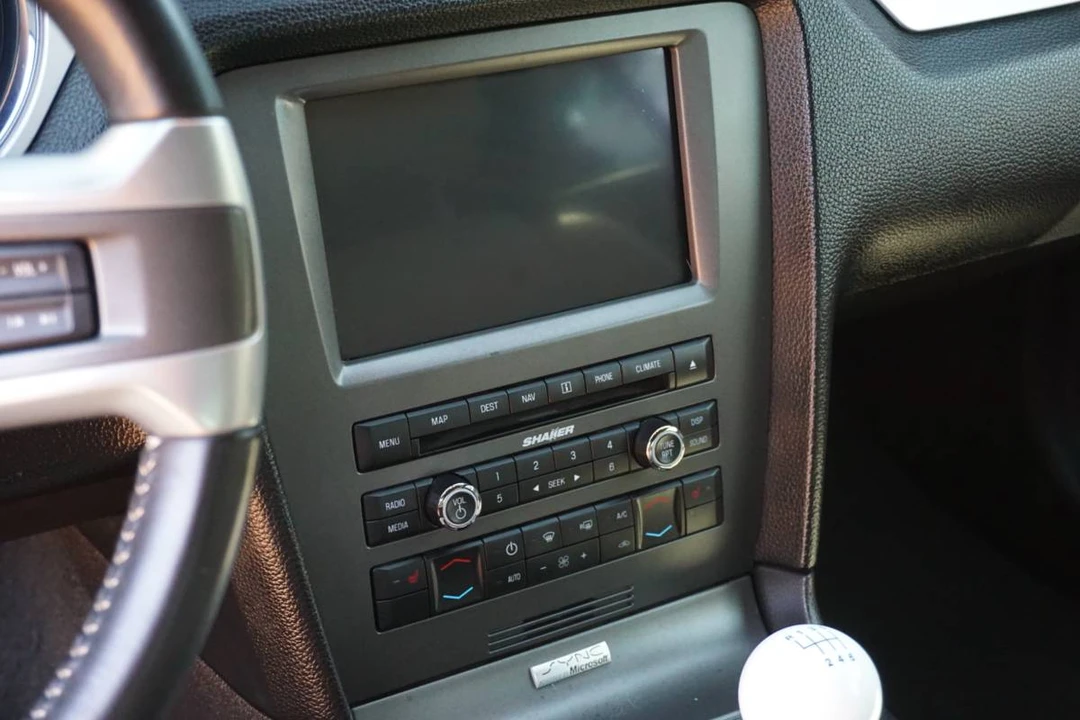 2013 Ford S197 Mustang - Image 19 of 24