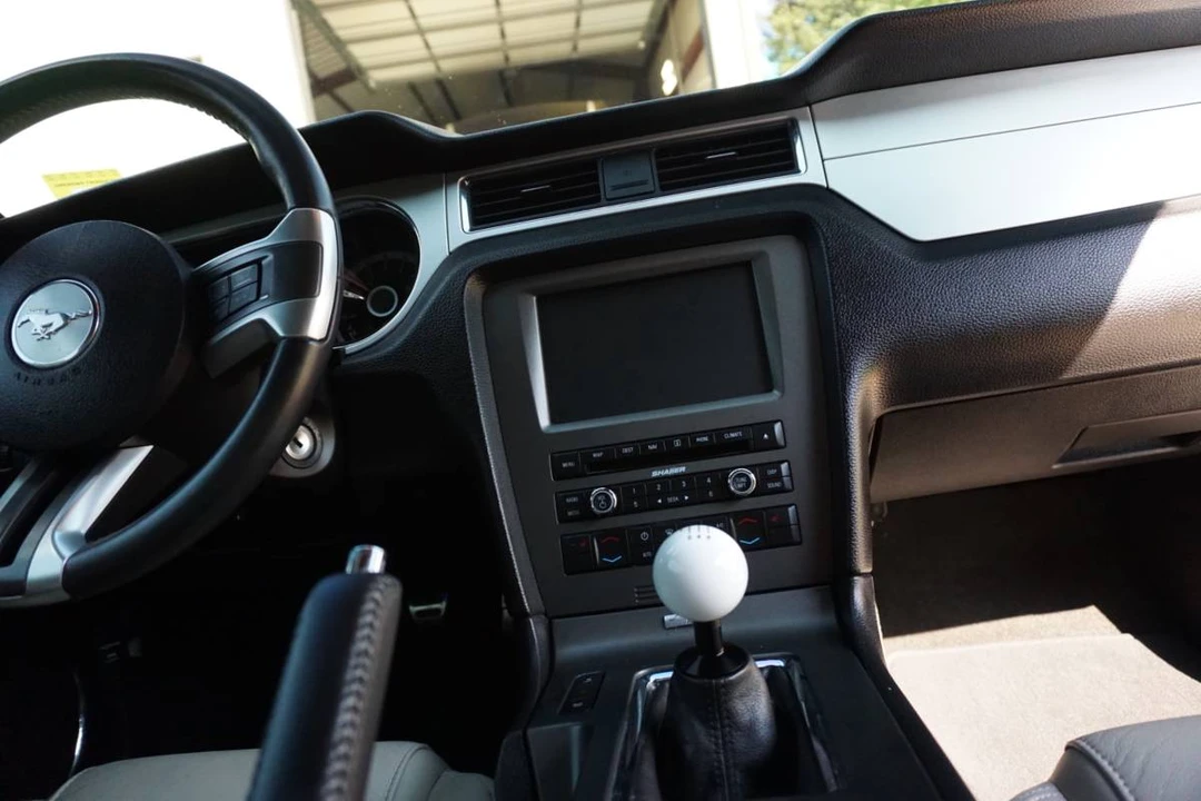 2013 Ford S197 Mustang - Image 14 of 24