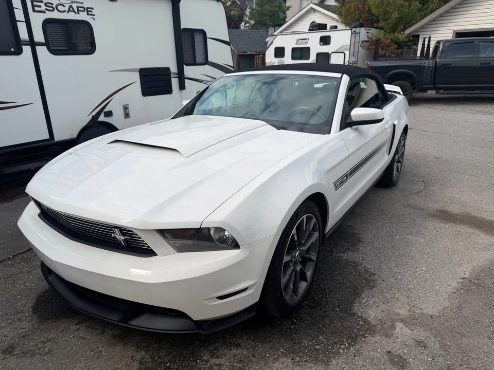 2013 Ford S197 Mustang - Image 2 of 7