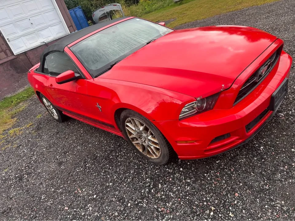 2013 Ford S197 Mustang - Image 11 of 18